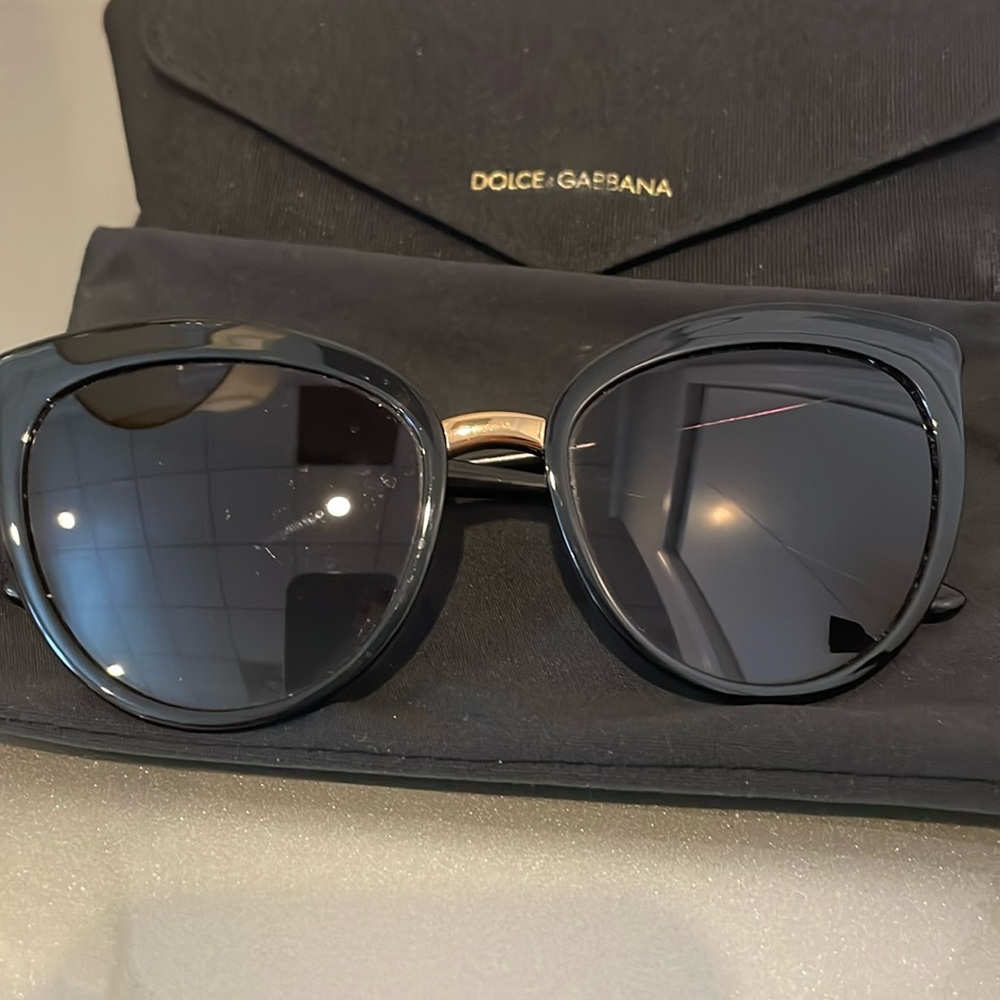 Dolce & Gabbana Sunglasses - Picture 4 of 4